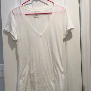 AE v neck